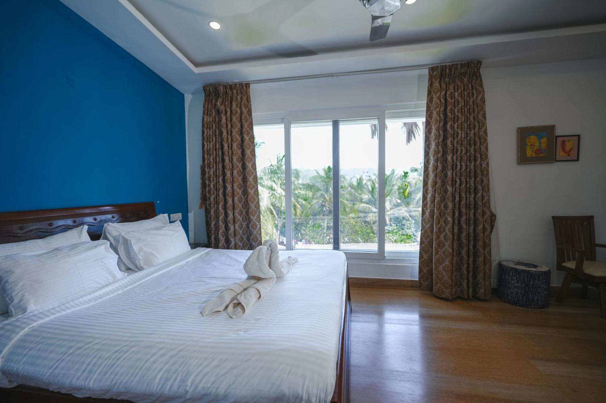 Villa M - Jia 3- 3Bhk In Candolim, Pool Facing, Near Beach, Breakfast Included ภายนอก รูปภาพ