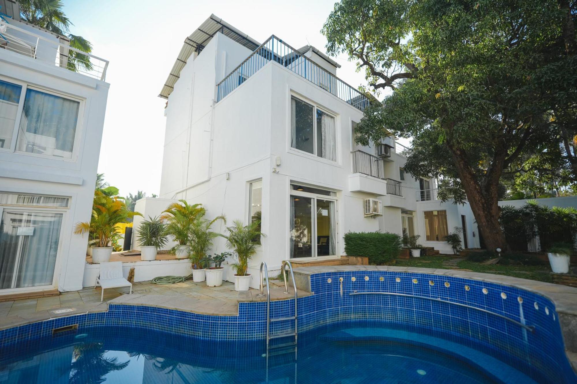 Villa M - Jia 3- 3Bhk In Candolim, Pool Facing, Near Beach, Breakfast Included ภายนอก รูปภาพ