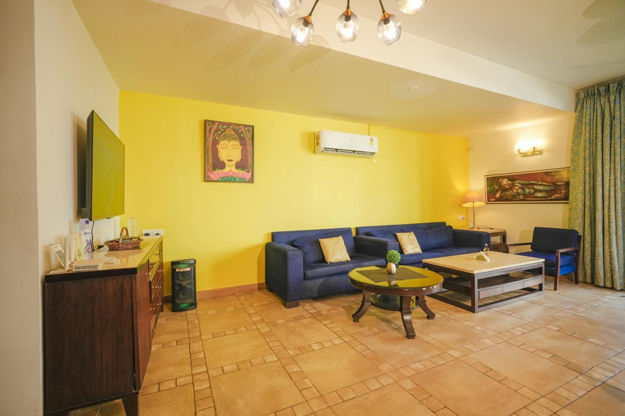 Villa M - Jia 3- 3Bhk In Candolim, Pool Facing, Near Beach, Breakfast Included ภายนอก รูปภาพ